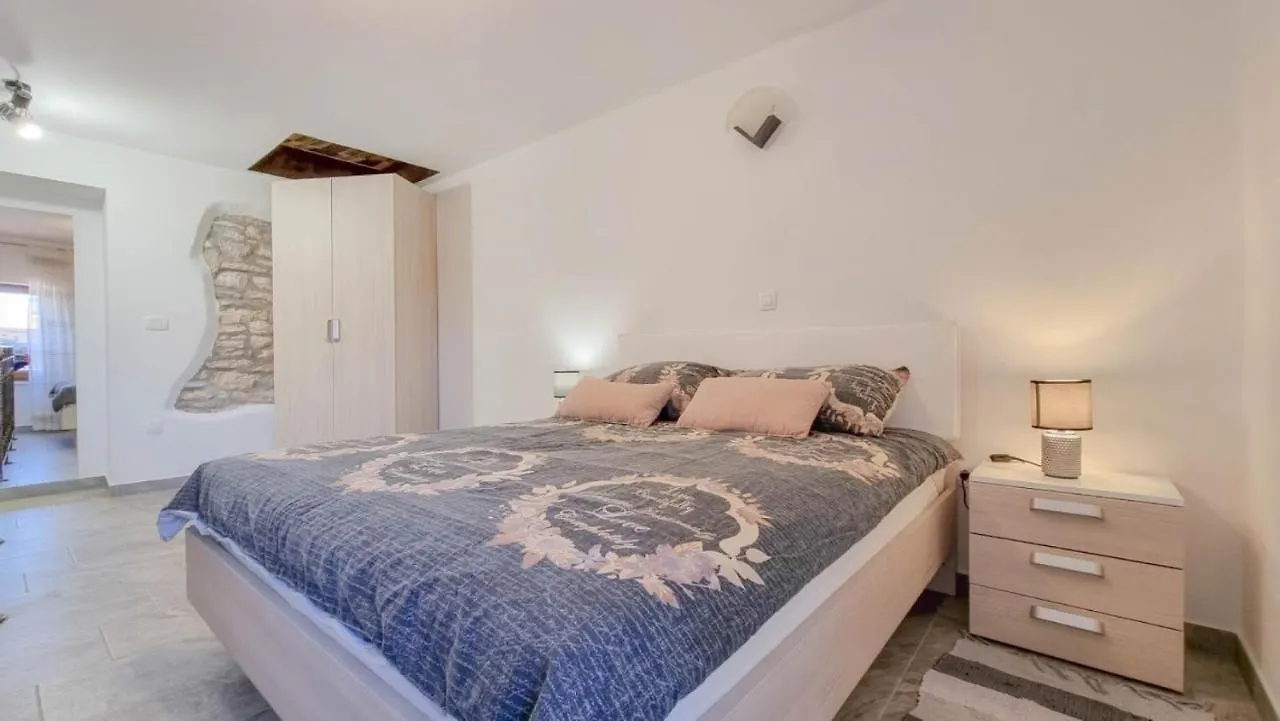 Casa Mora Apartment Novigrad