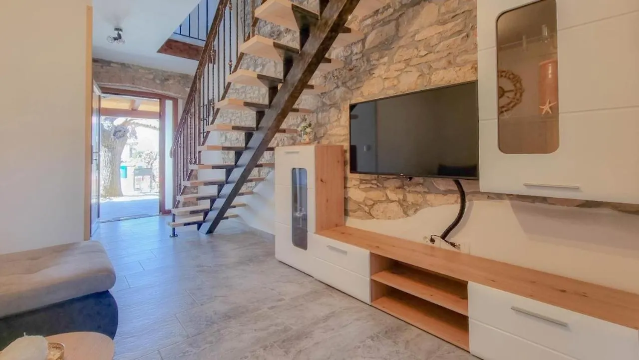 Casa Mora Apartment Novigrad  0*, Novigrad (Istria) Croatia